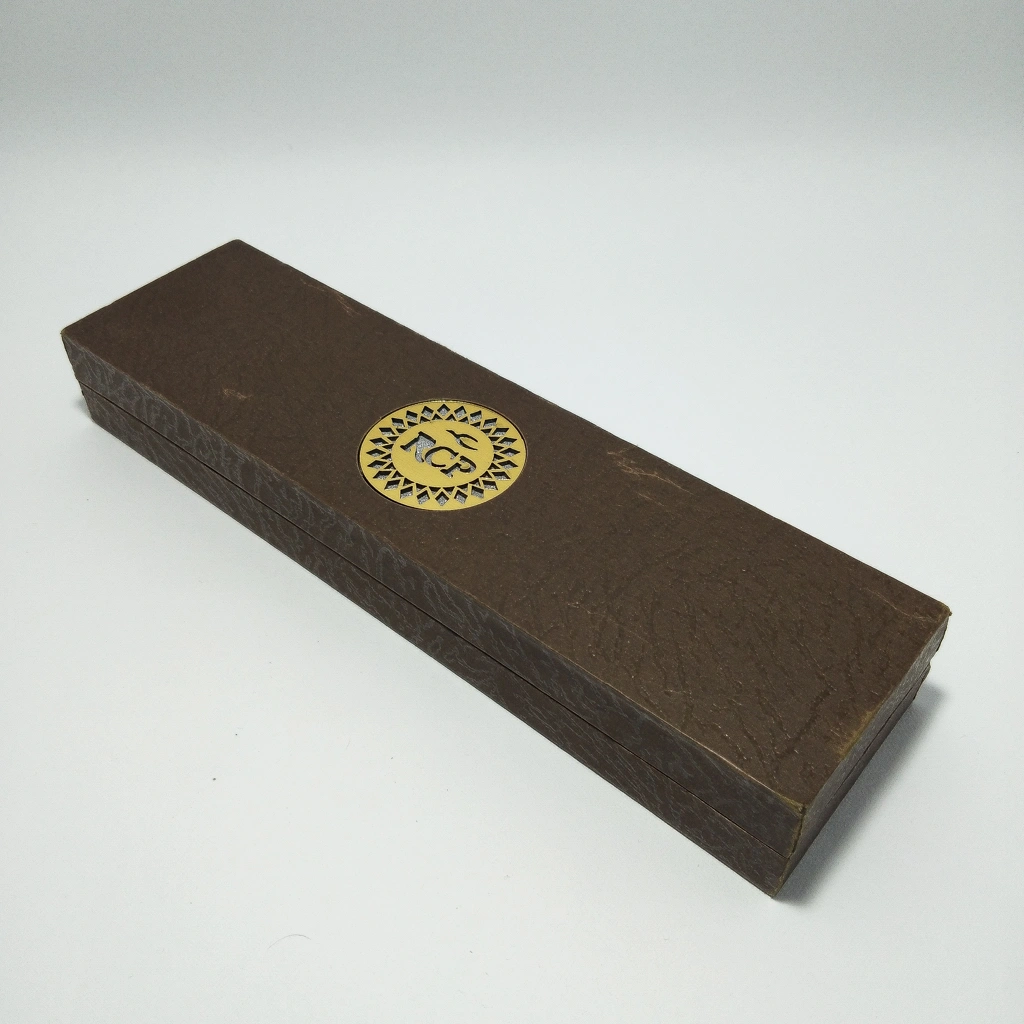 brown acrylic black chain box box 