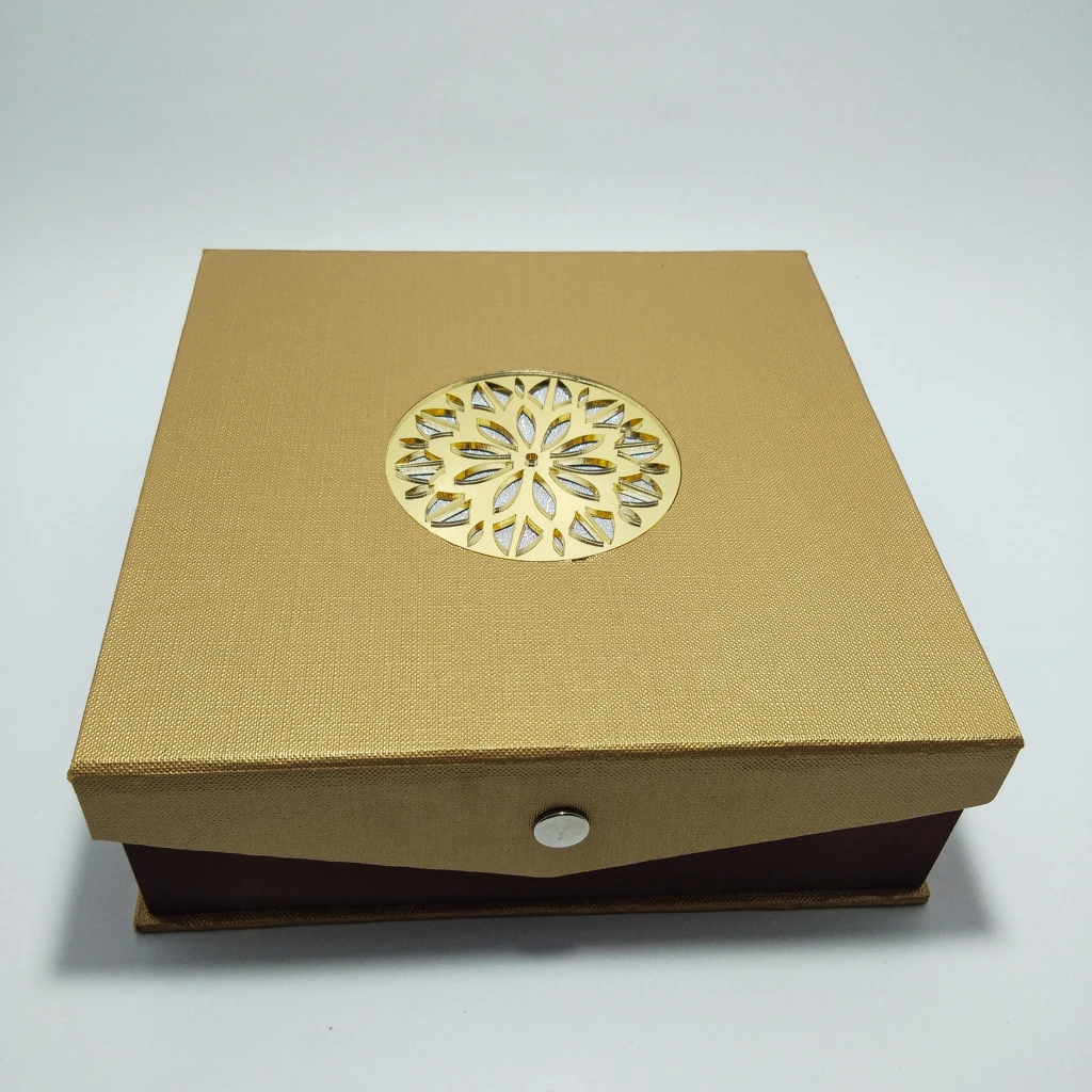 jewellery box golden acrylic chokar box