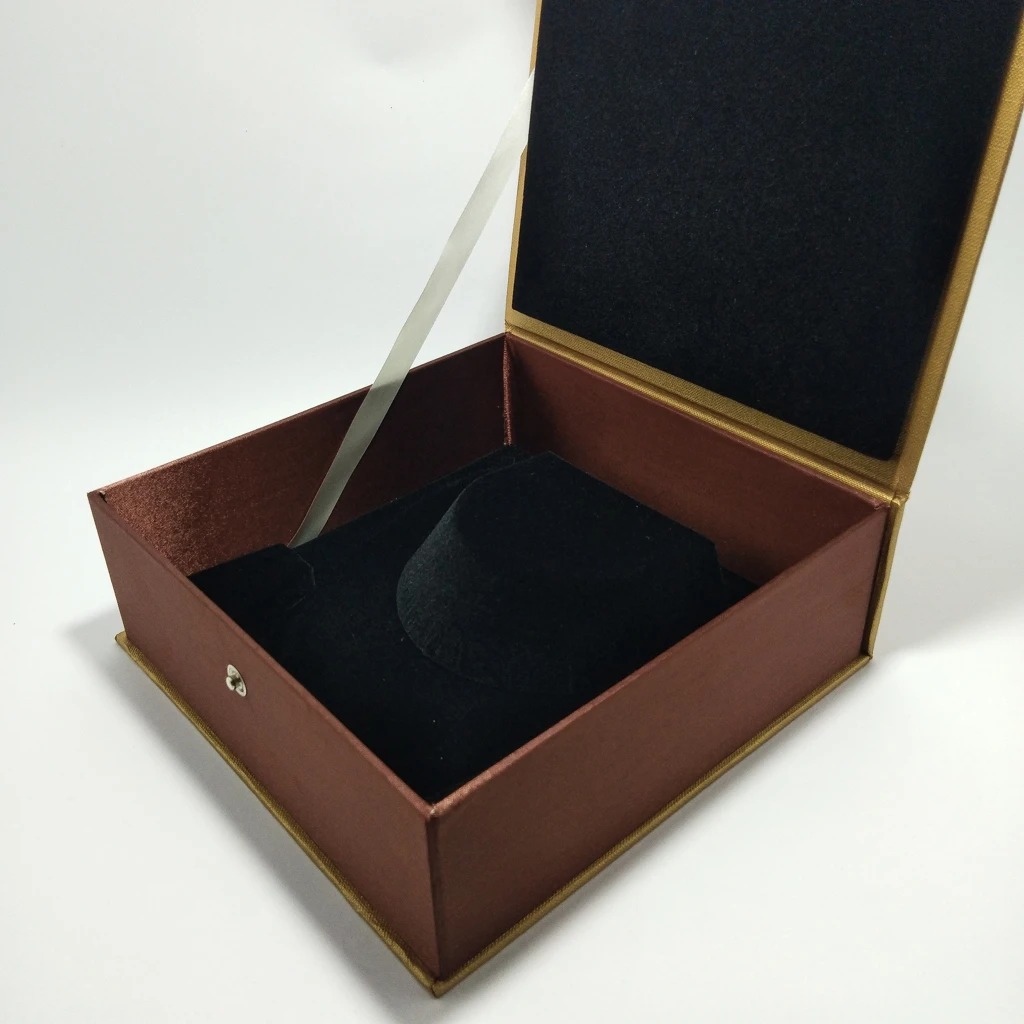 golden acrylic chokar box