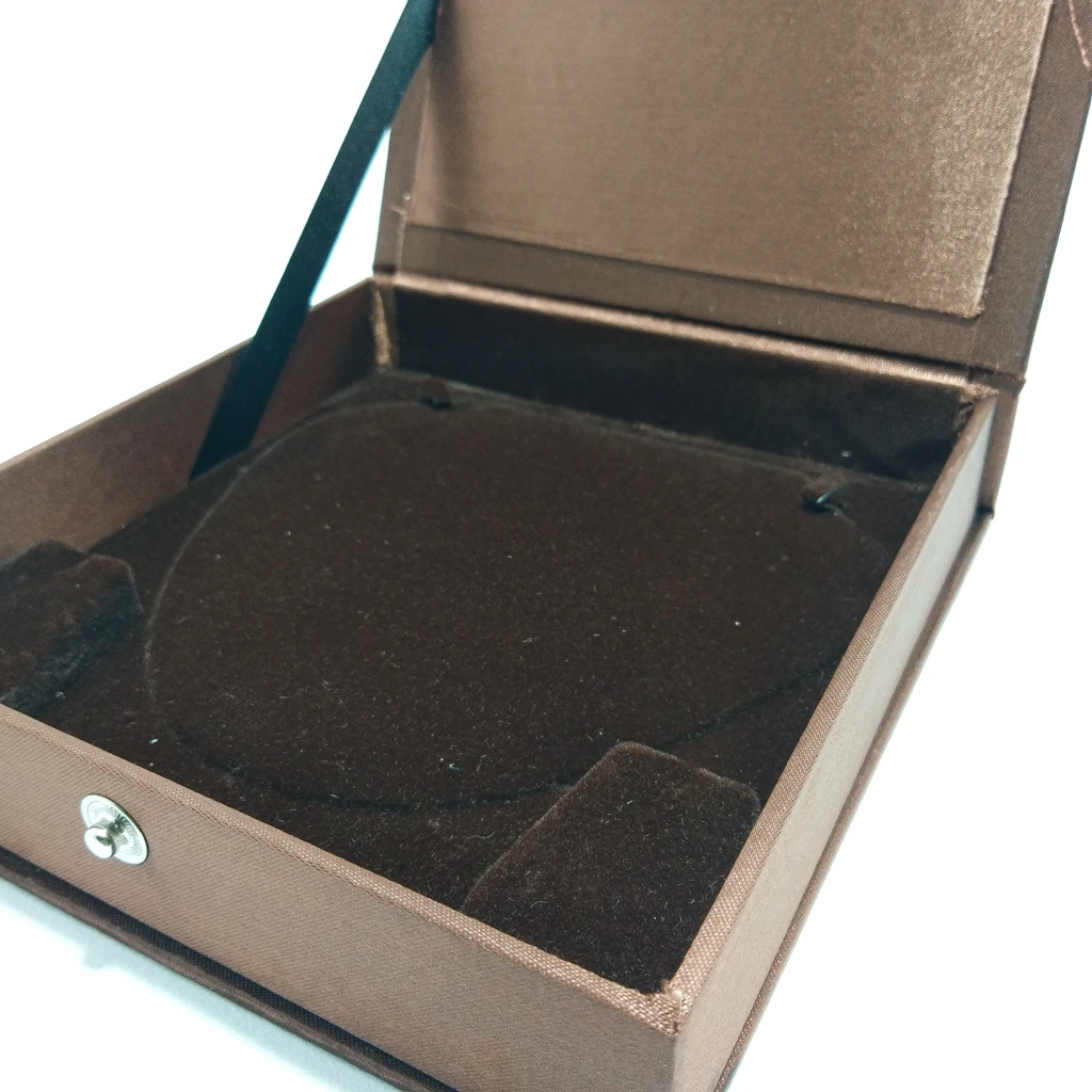 jewellery box Brown paper brown satin chokar