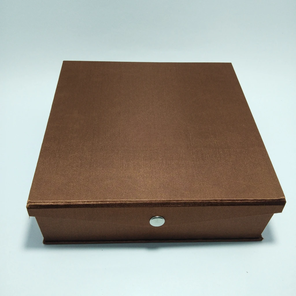 jewellery box fine brown satin chokar box.