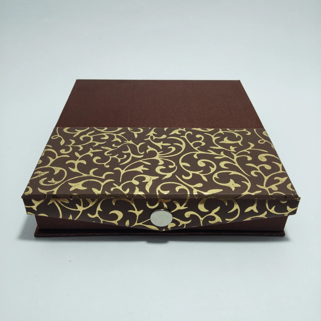 Brown paper brown satin chokar box 