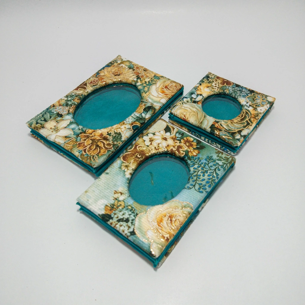 round oval blue flower coin box 