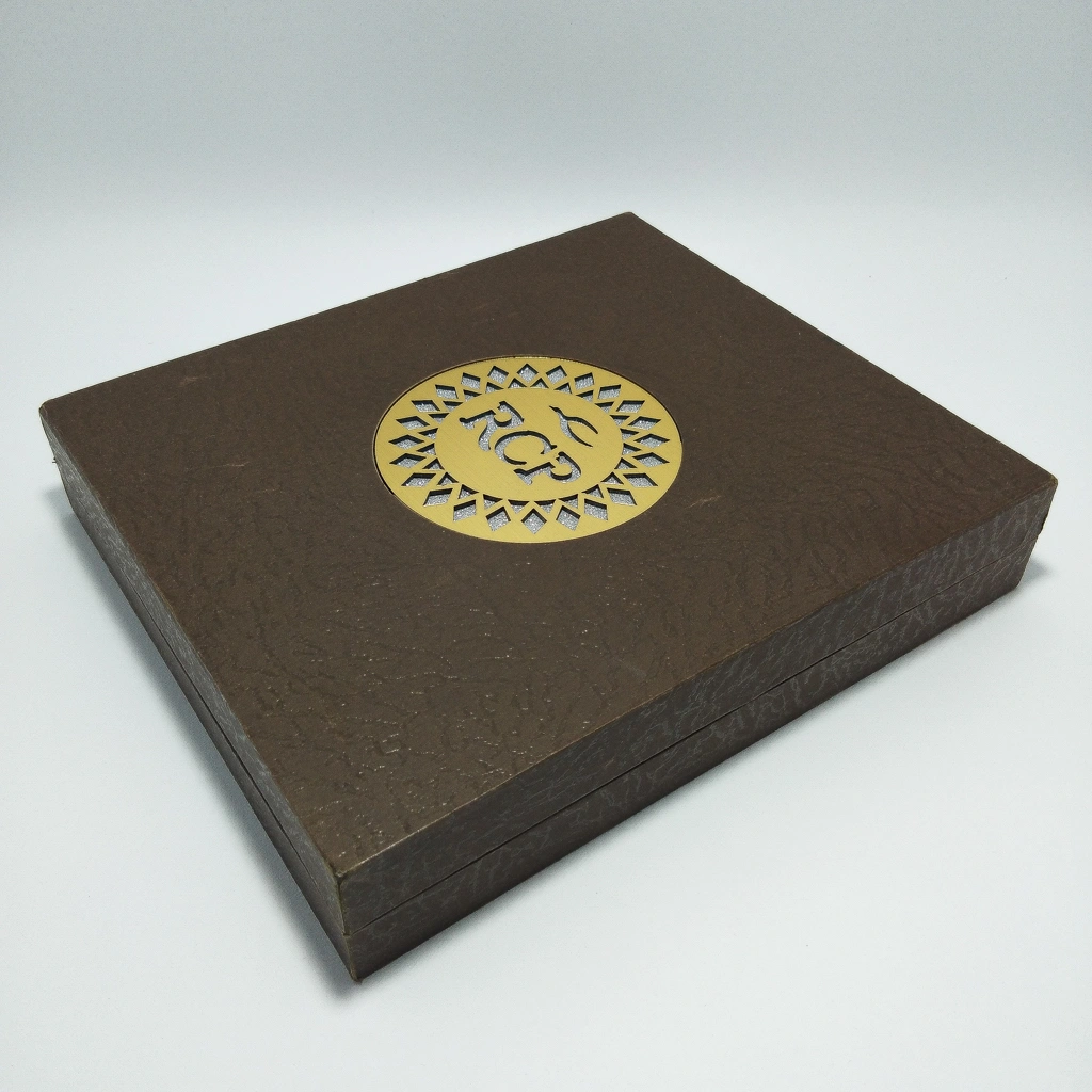 brown black led necklace  box 
