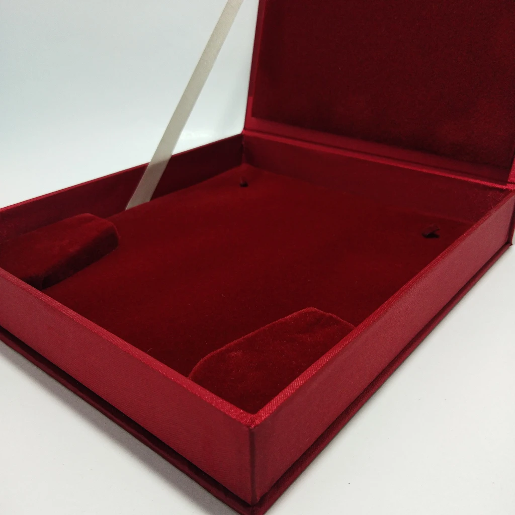 fine quality red satin half set