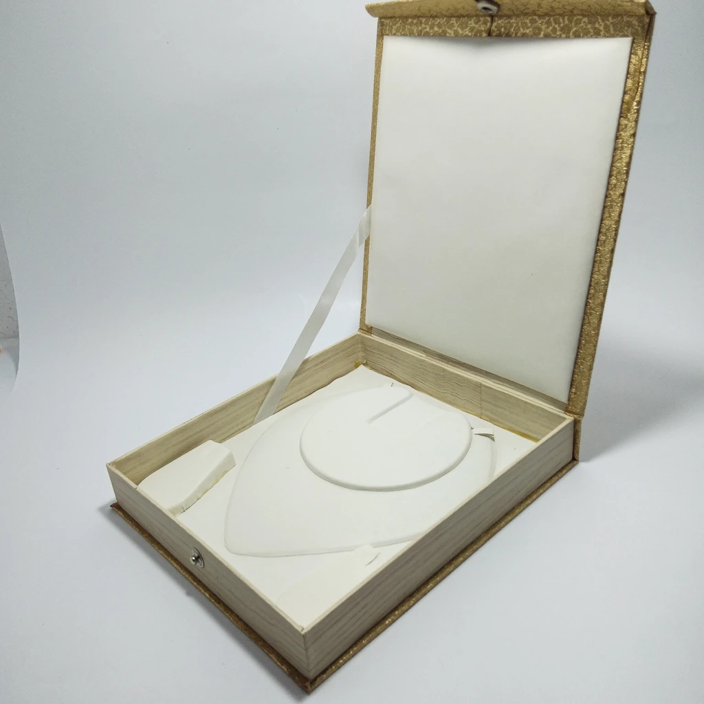 jewellery box golden chumki paper necklace