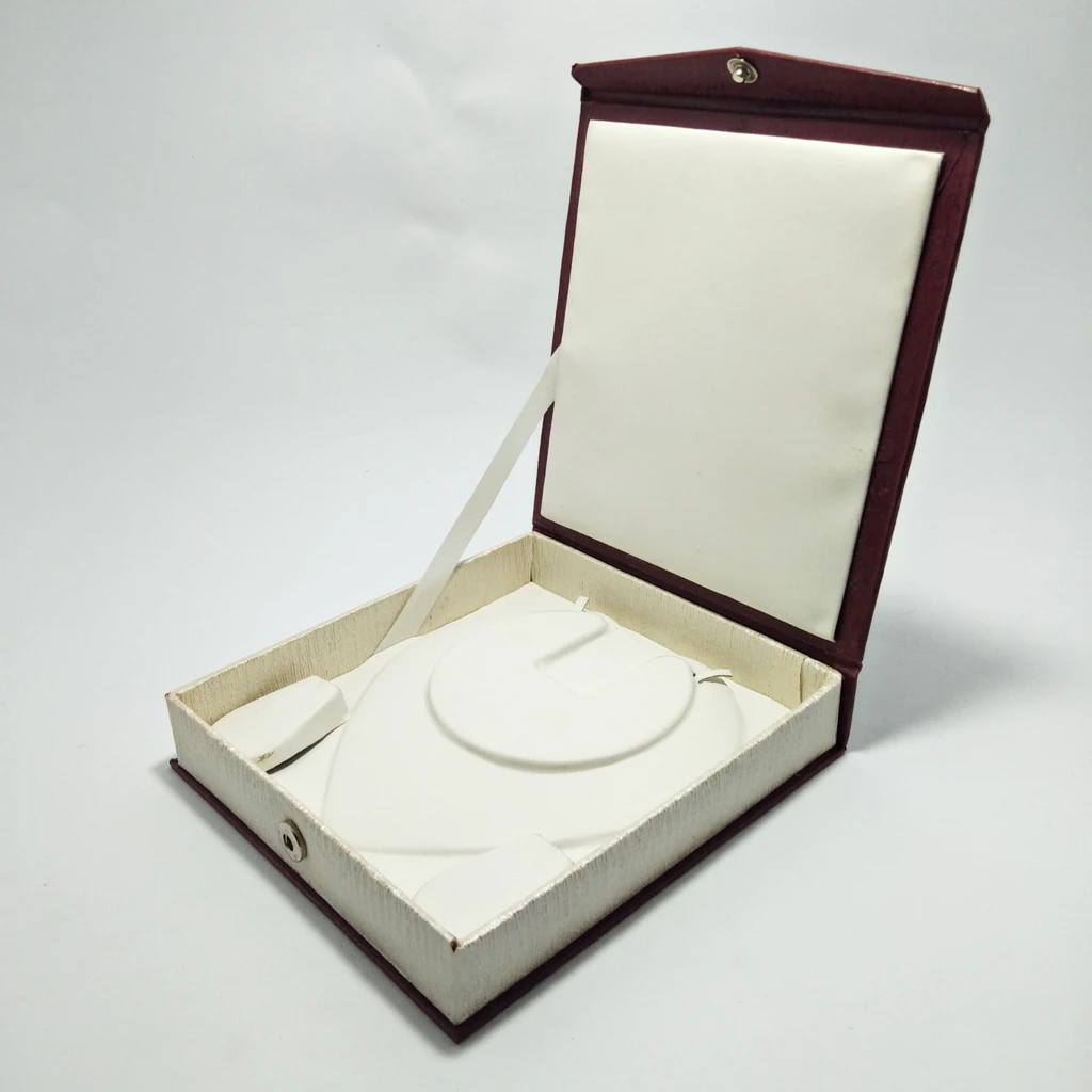 jewelry box red design rexin necklace