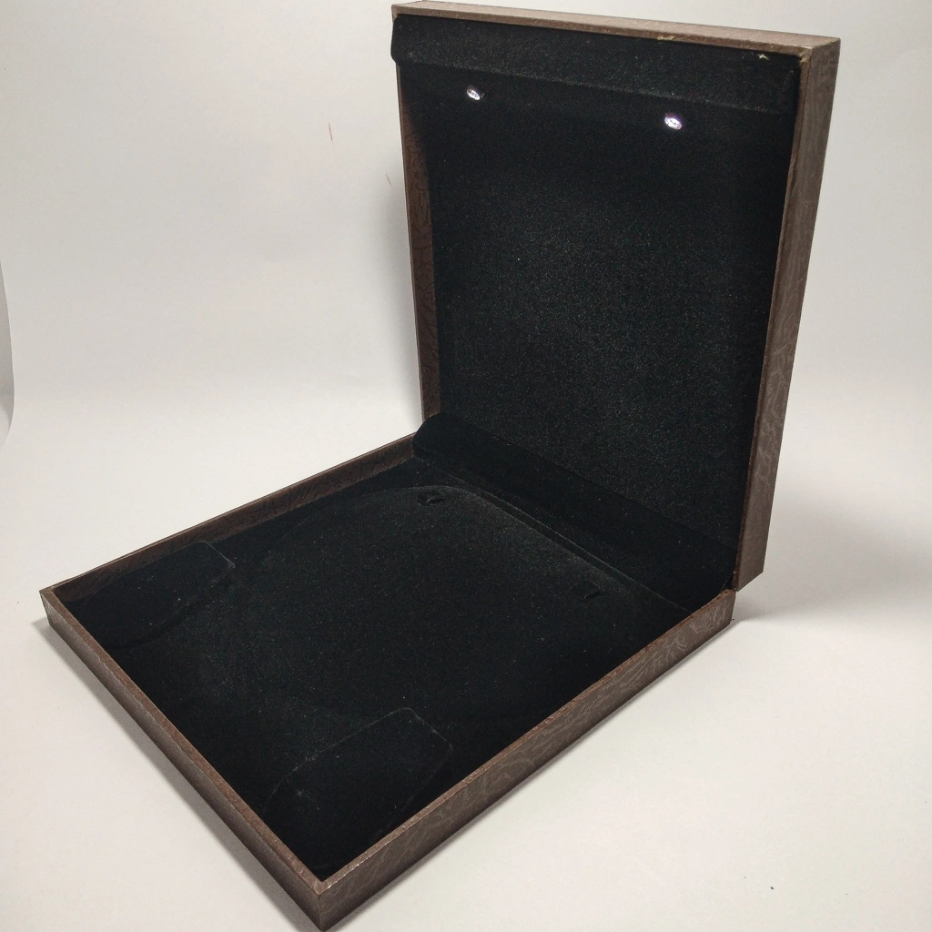 jewelry box brown black led necklace 