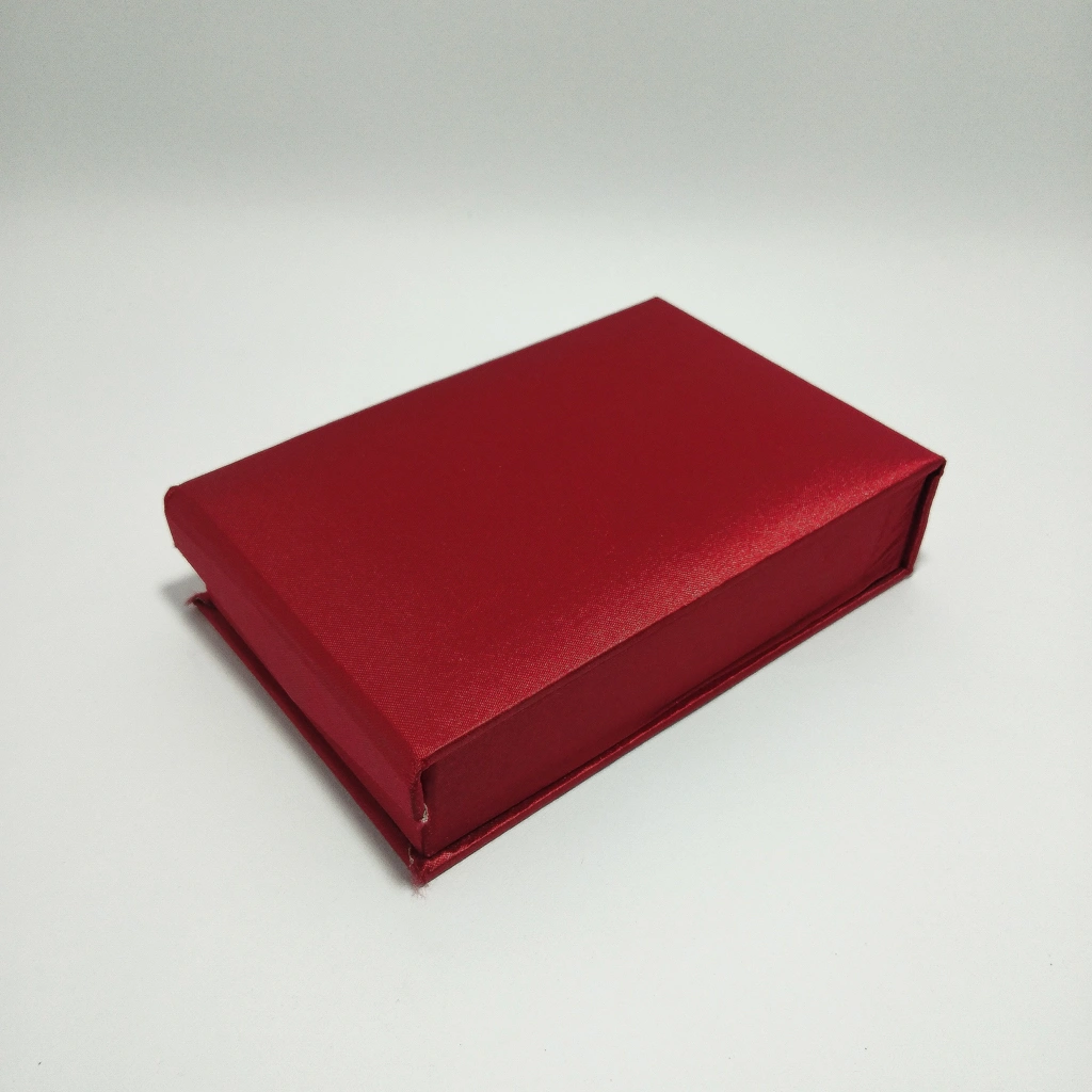 pure red satin big pendant box 
