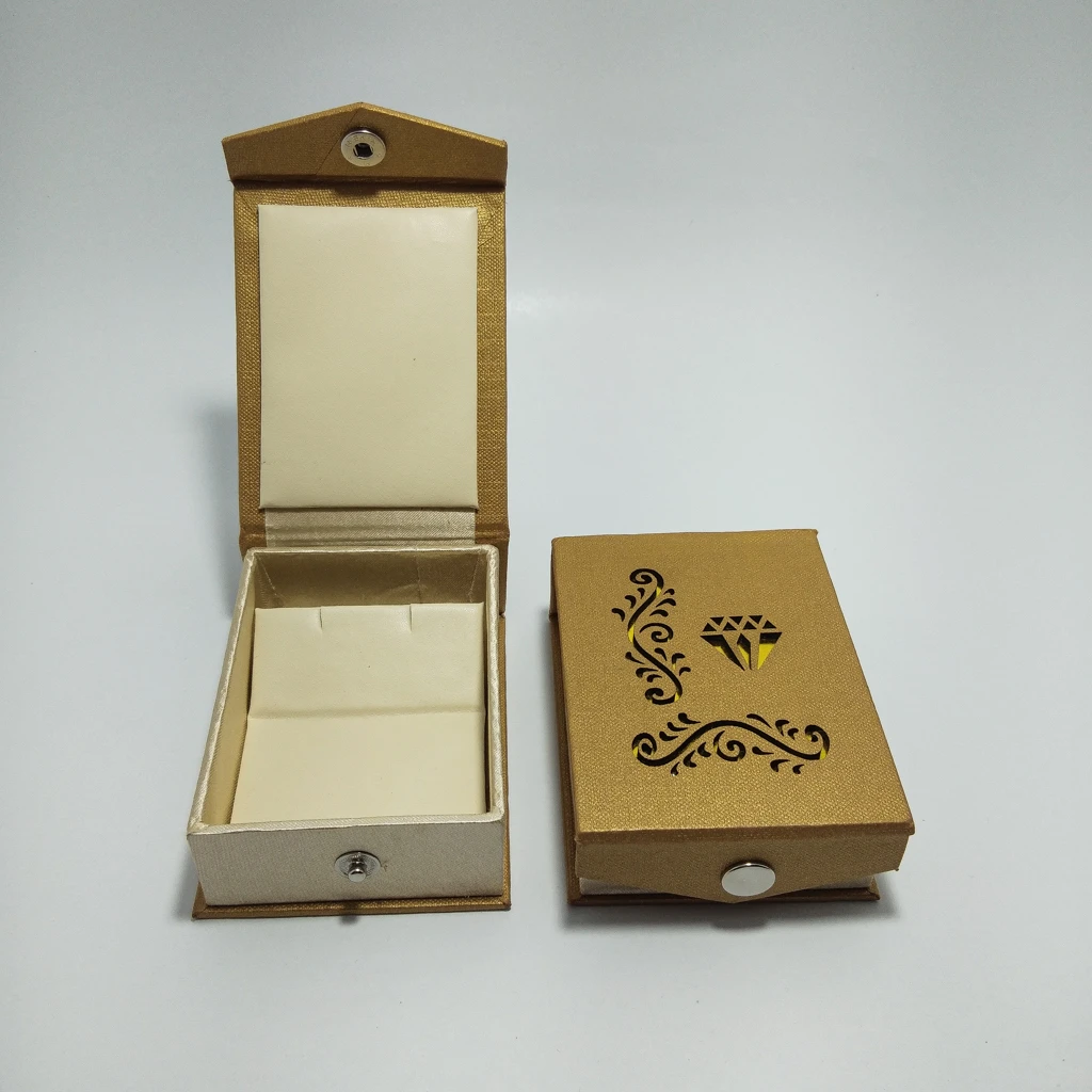 golden laser cream pendant