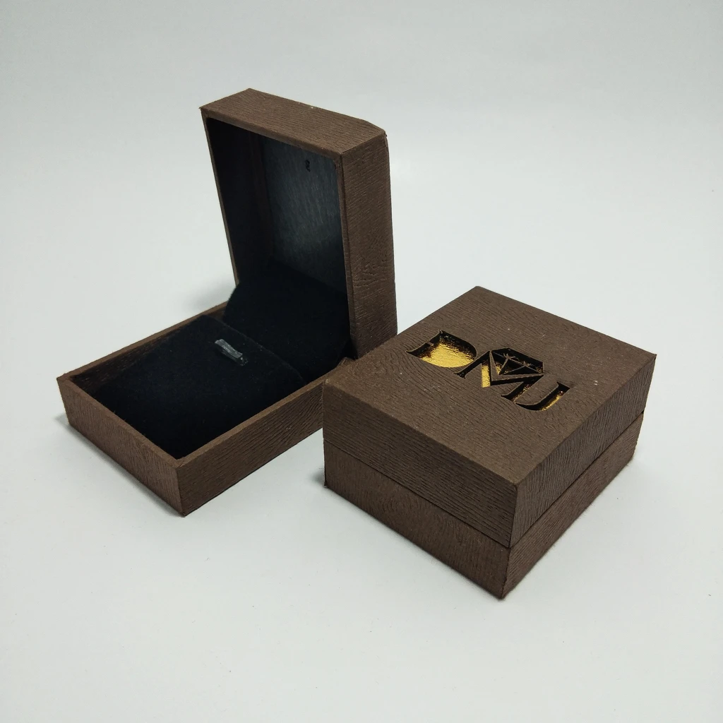 jewelry box Brown wooden black pendant