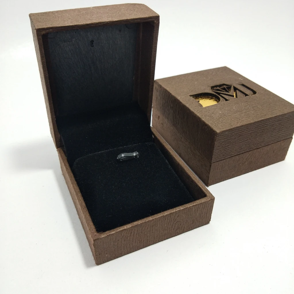 jewellery box Brown wooden black pendant