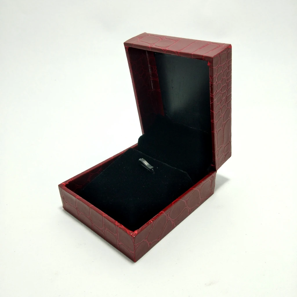 jewelry box red crocodile rexin pendant