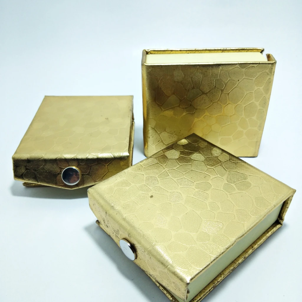 golden 3d rexin white pendant