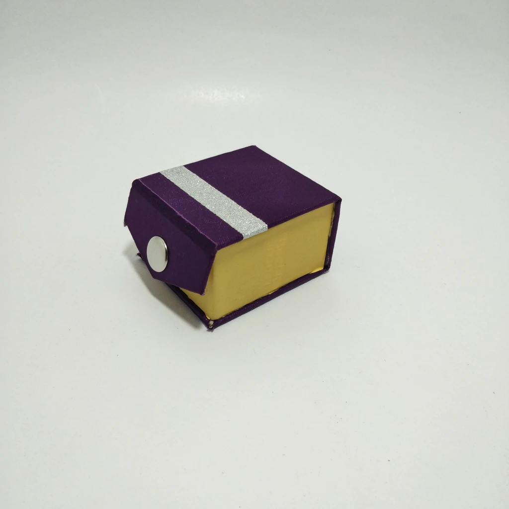 violet satin silver strip ring box 