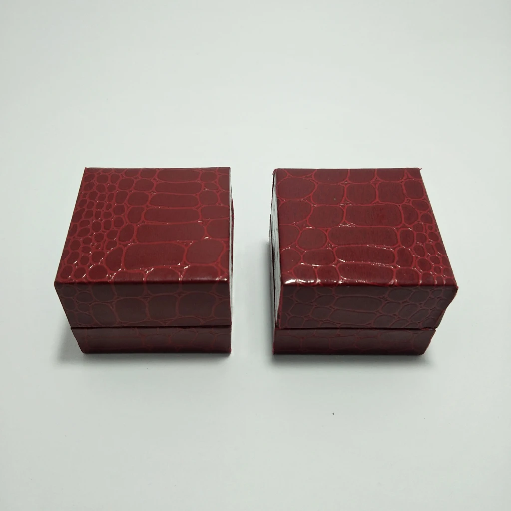 jewellery box Red crocodile rexin kitkat ring