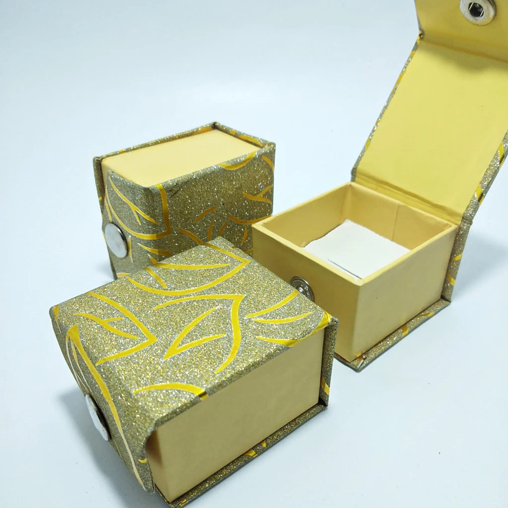 golden paper cream ring 