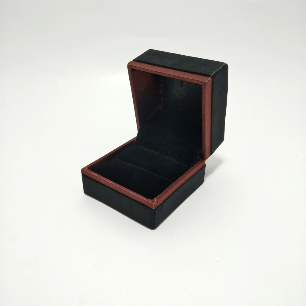 jewellery box brown satin black kitkat ring
