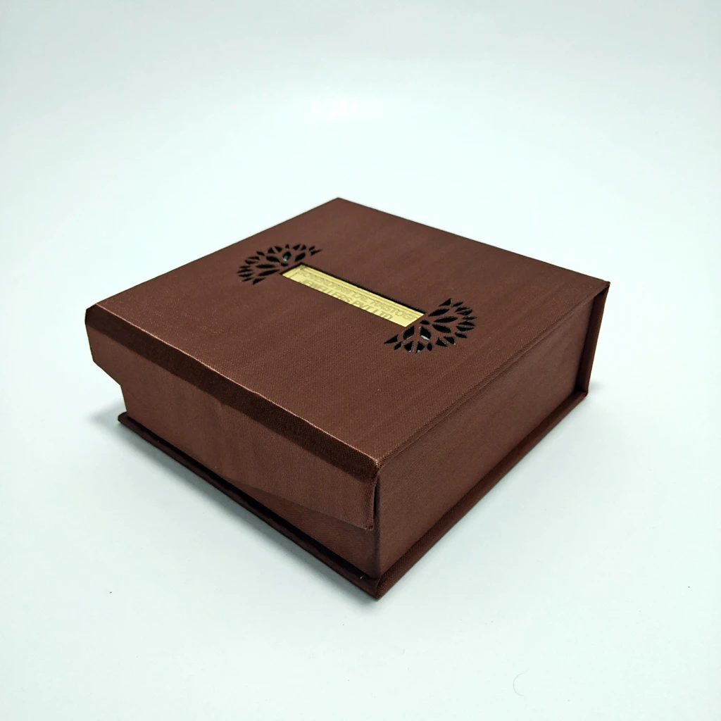Brown satin acrylic velvet bangles box 