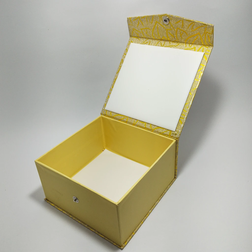 golden flower rexin universal box box 