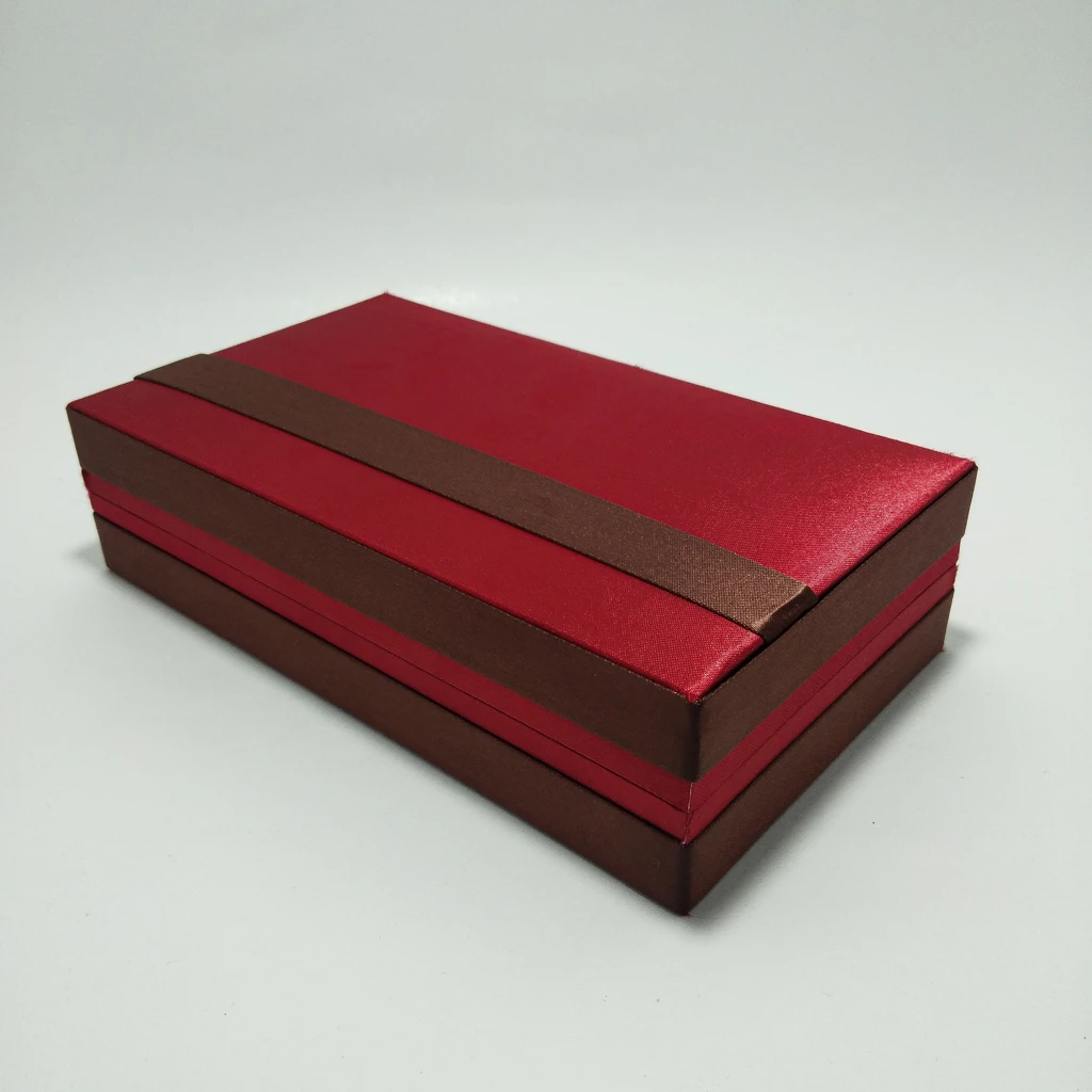 satin kitkat black universal  box box 