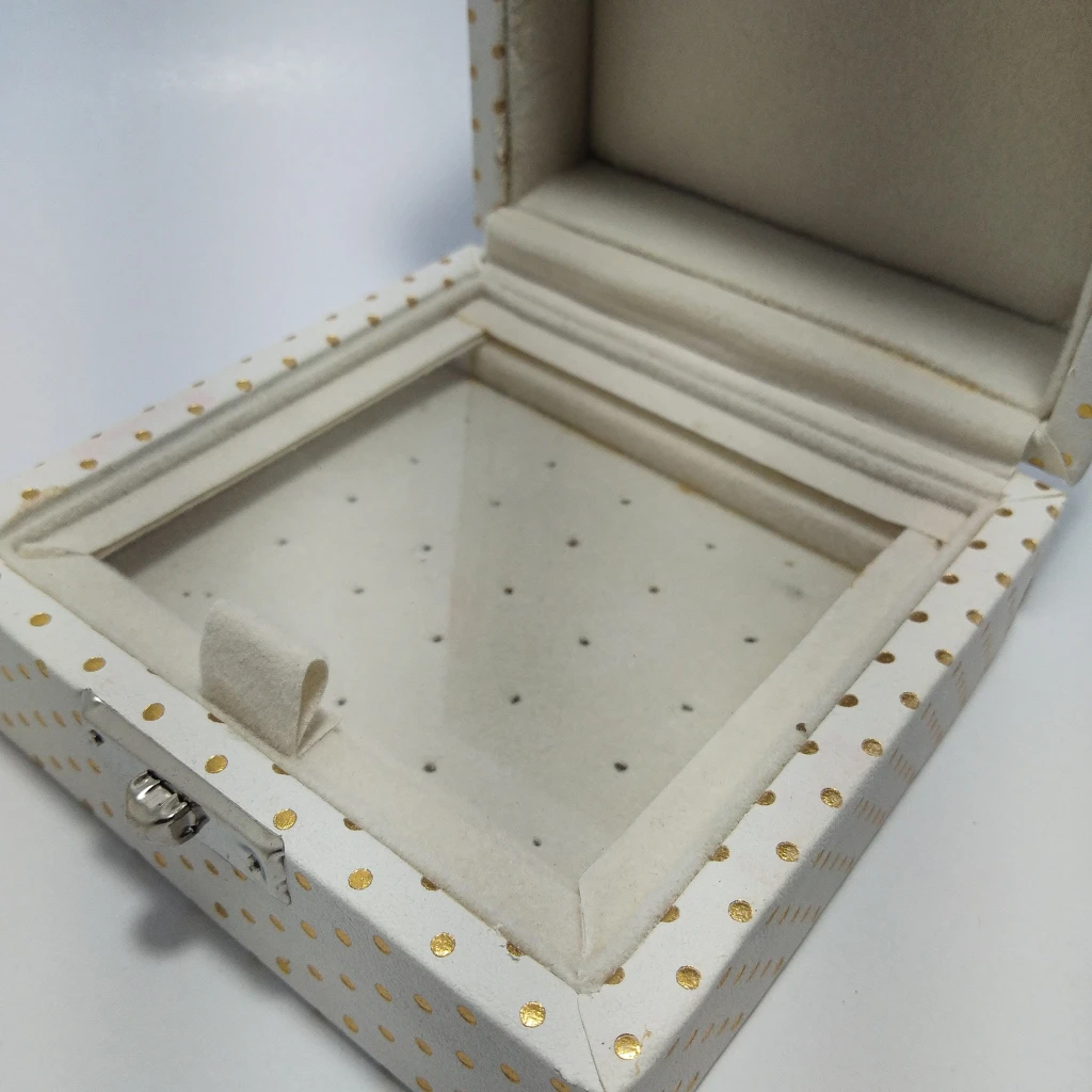 jewellery box bindi bit glass stock 30 nosepin
