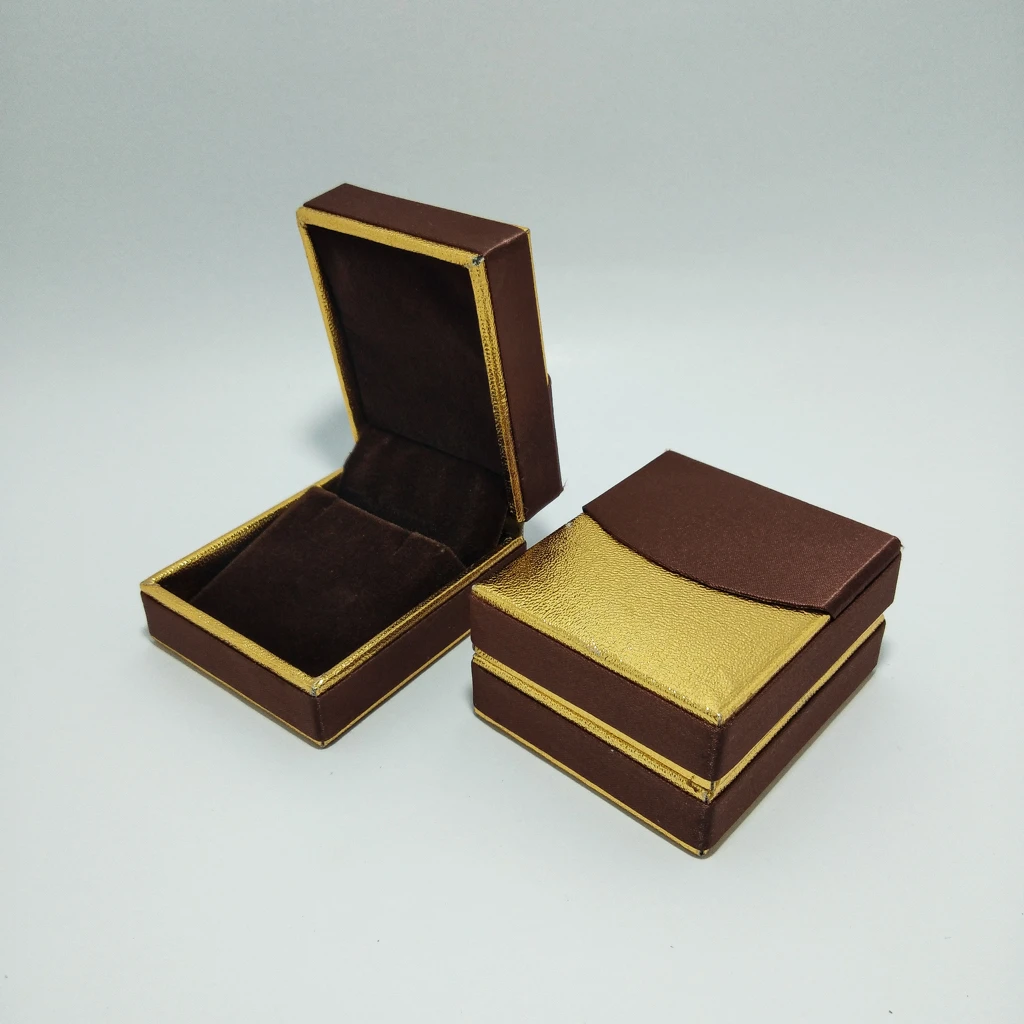 bi color golden paper satin tops box 