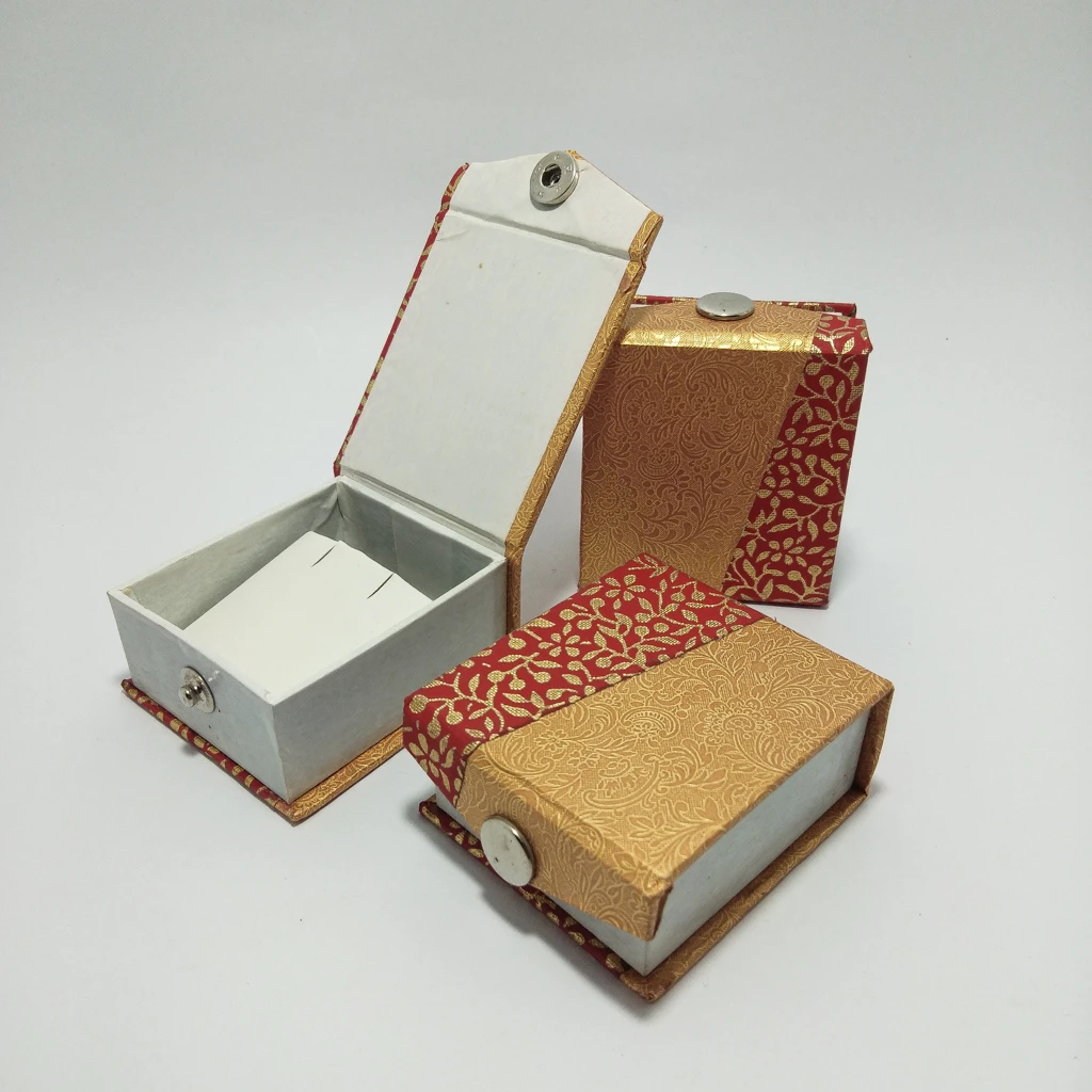 bi color china paper nappa tops
