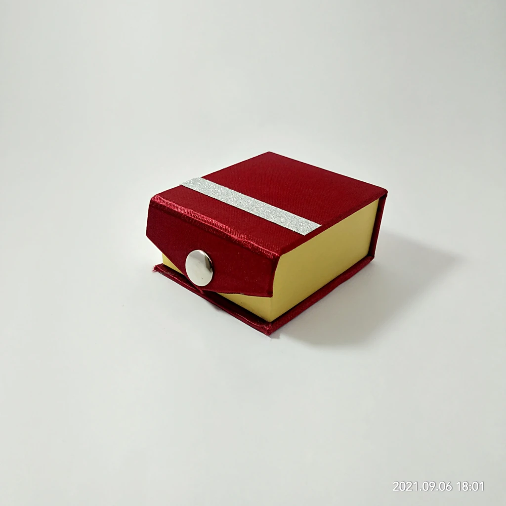 jewelry box basic maroon satin silver strip tops