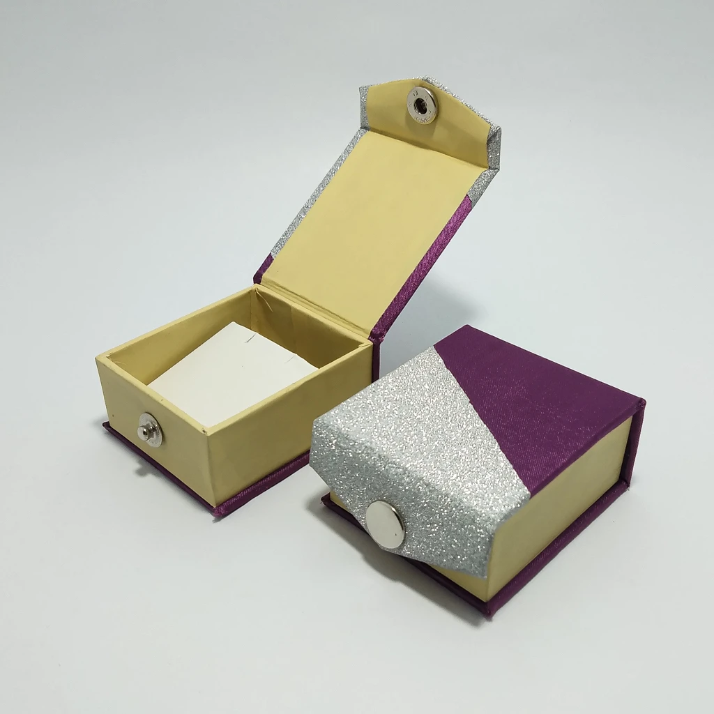 jewelry box Bi color silver violet satin tops